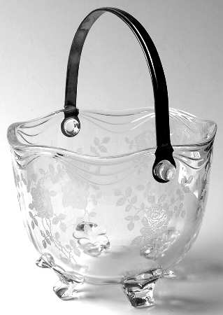 Willowmere Ice Bucket with Detachable Handle and Tongs