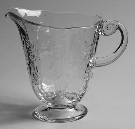 York (Stem 6007, Cut 709) Creamer
