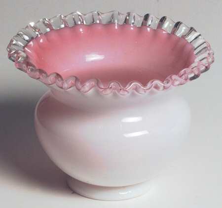 Peach Crest 4" Cupped Flared Vase