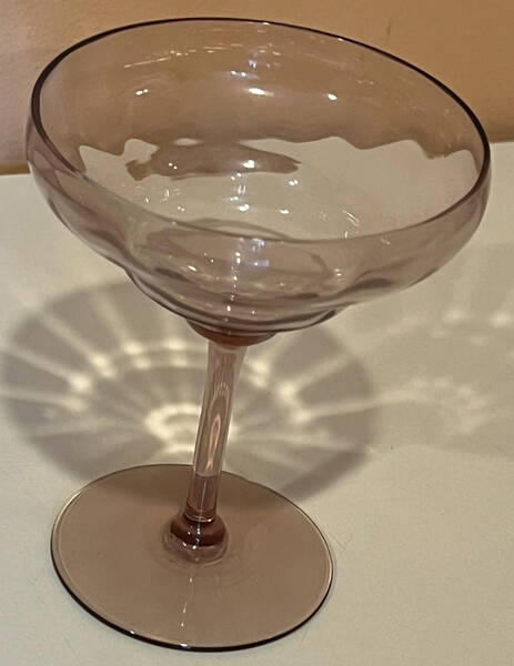 879 Lavender Champagne/Tall Sherbet