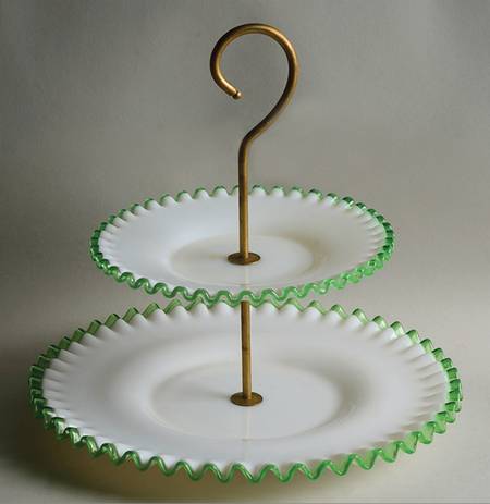 Emerald Crest 2 Tier Tidbit