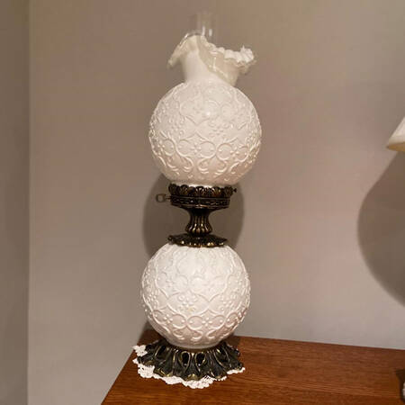 Silver Crest Spanish Lace Gone with the Wind Electric Lamp
