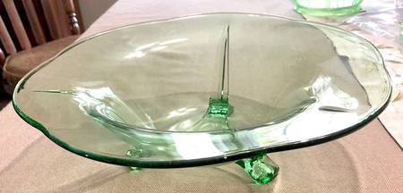2394 Green 12" 3-Toed Footed Bowl
