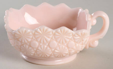 Daisy and Button Pink (Peach) Square Handled Nappy