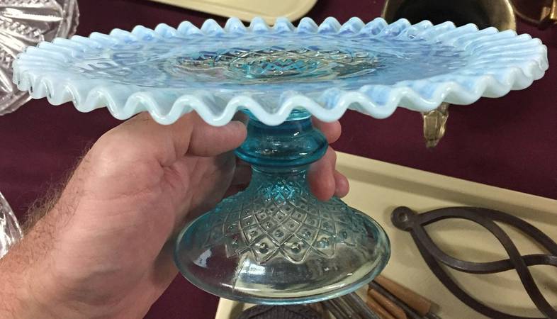 Diamond Lace Blue (Opalescent) 8" Low Cake Stand