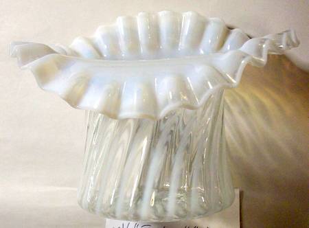 Spiral Optic French (Opalescent) 6" Crimped Tulip Vase