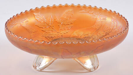 Stag and Holly Marigold 7" 3-Toed Footed Bowl