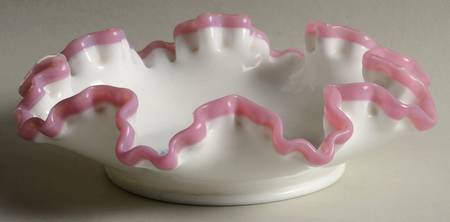 Apple Blossom Crest 8" Bon Bon