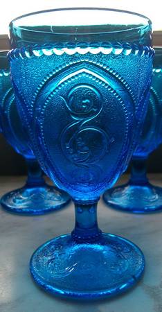 Stippled Scroll Blue by Fenton