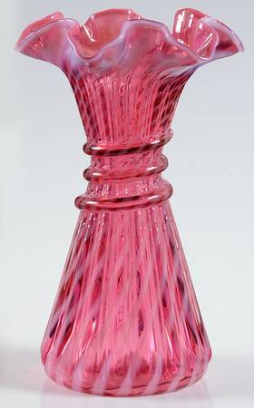Spiral Optic Cranberry (Opalescent) 7" Flower Vase