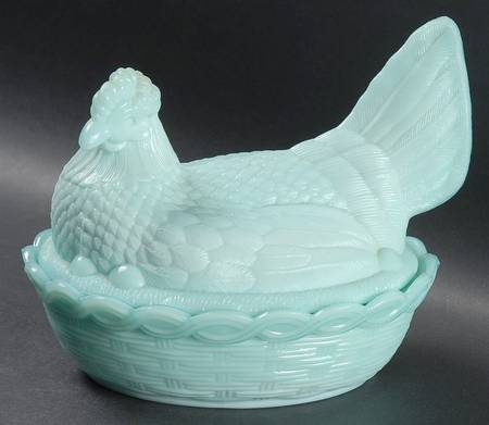 Animals & Figurines Hen on Nest