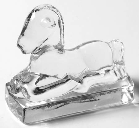 Animals & Figurines #2589 1/2 Reclining Colt