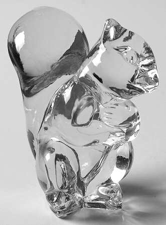 Animals & Figurines #2631/702A Sitting Up Squirrel