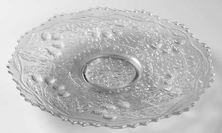 Cherry Chain White (Carnival) 9" Decorative Plate