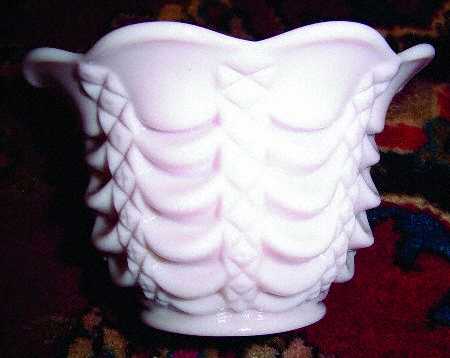 1200 Peach Crimped Bowl