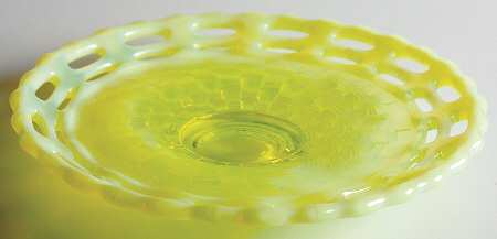 Basketweave With Open Edge Topaz (Opalescent) Bon Bon