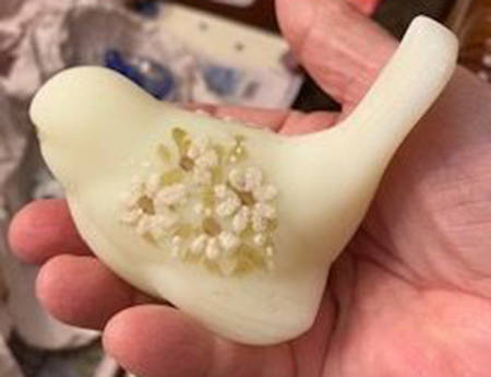 Daisies on Custard Small Bird Figurine