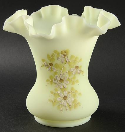 Daisies on Custard 7" Flower Vase