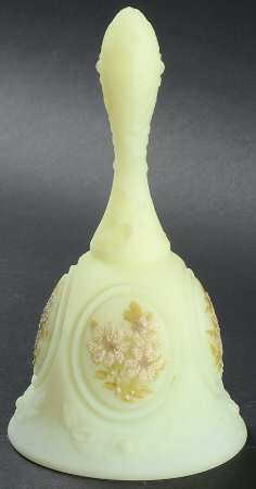 Daisies on Custard Medallion Bell