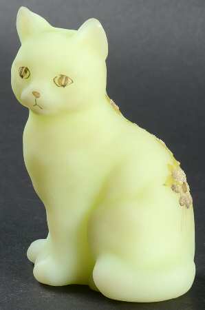 Daisies on Custard Cat Figurine