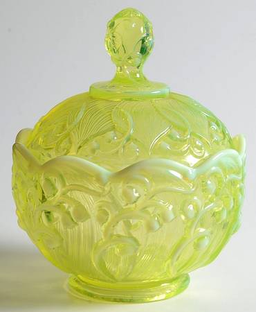 Lily of the Valley Topaz (Opalescent) Candy Box & Lid