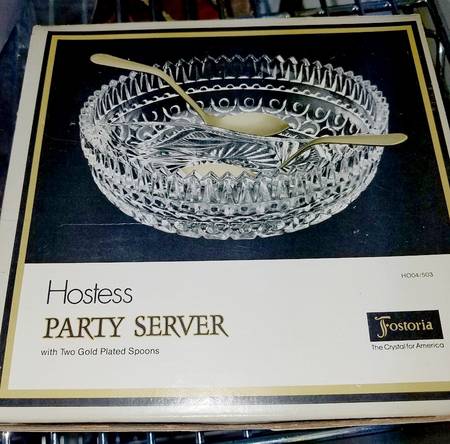 Virginia Clear (Lead Giftware) Party Server with 2 Metal Spoons