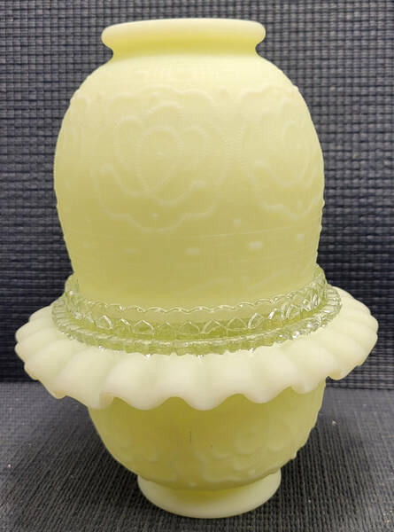 Custard Satin (3 Piece) Fairy Lamp