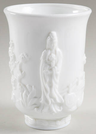 Animals and Figurines (Non Decorated) #8252 Empress Vase by Fenton