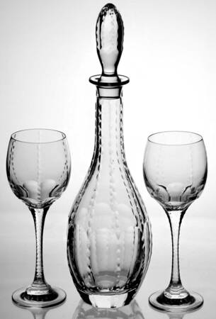 Bristol Wine Decanter Boxed Set (Wine Decanter, 2 Wine's)
