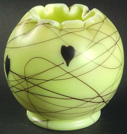 Hanging Heart Custard 5" Rose Bowl