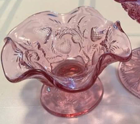 Dusty Rose 5" Round Crimped Bowl