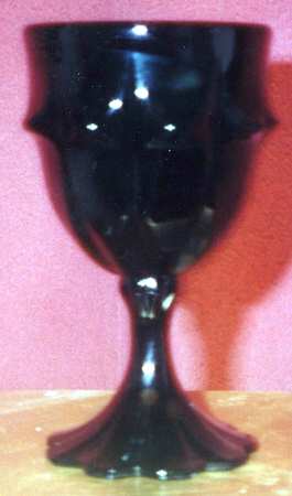 Valencia Black Wine Glass