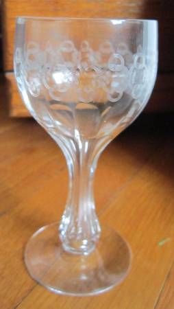 Etch 72 Tall Hollow Stem Champagne