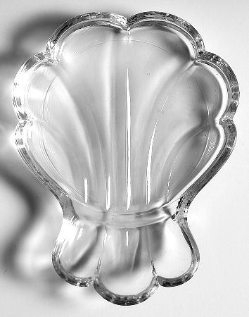 Sea Shells Black Pearl (Smoke) by Fostoria