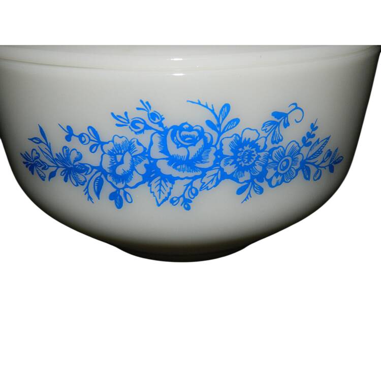 FEG29 2.5 Quart Round Covered Casserole