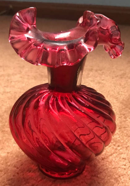 Country Cranberry 6" Flower Vase