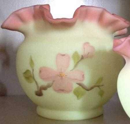 Pink Dogwood Burmese 4" Double Crimped Vase