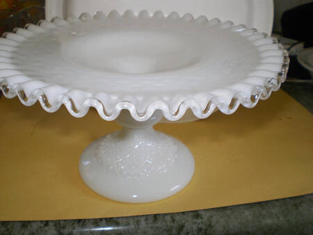 Diamond Lace Milk Glass (Silvercrest) by Fenton