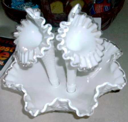 Diamond Lace Milk Glass (Silvercrest) (4 Piece) Small Epergnette Set