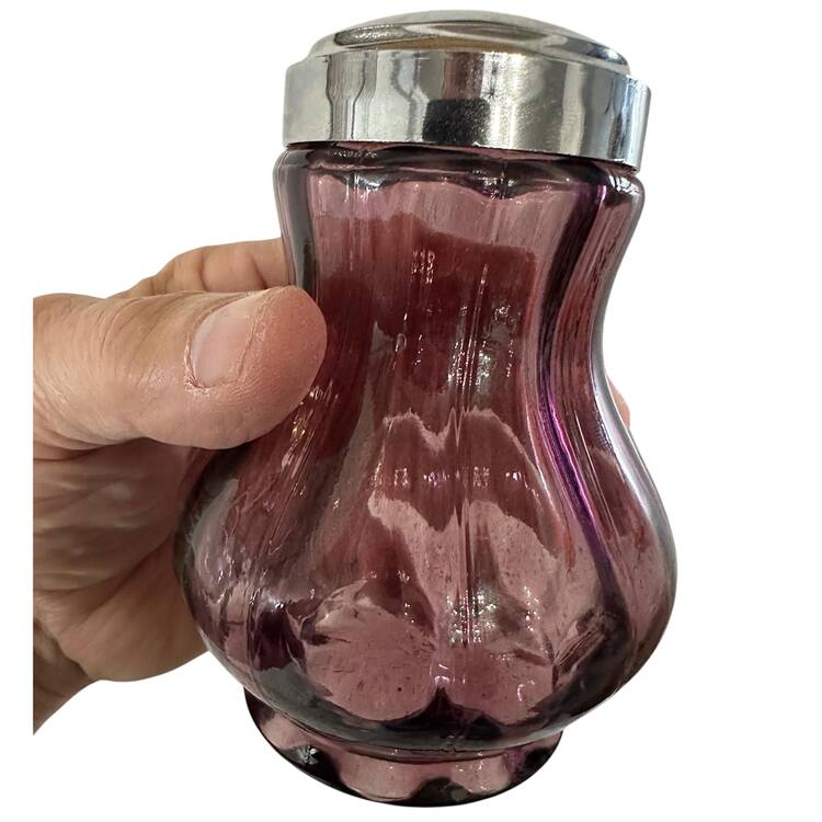 PLUM Shaker with Metal Lid