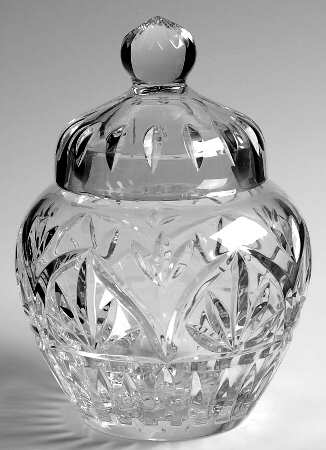 FIF13 Small Temple Jar & Lid