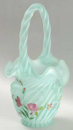 Fenton Baskets #CV146C7 Open Heart Arches 8" Basket