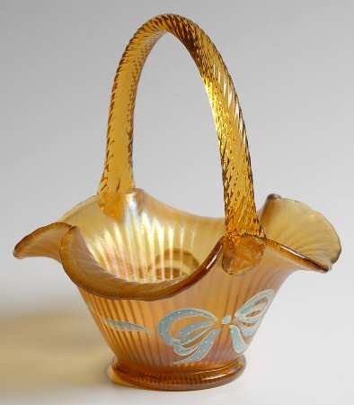 Fenton Baskets #2787 Fine Ribbed 7" Basket