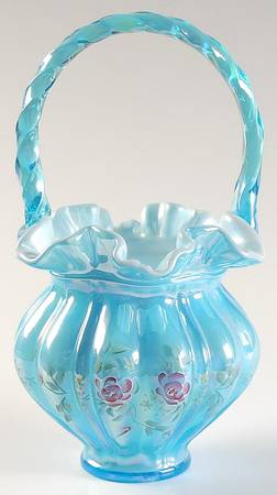 Fenton Baskets #C7532YV Melon 9" Basket