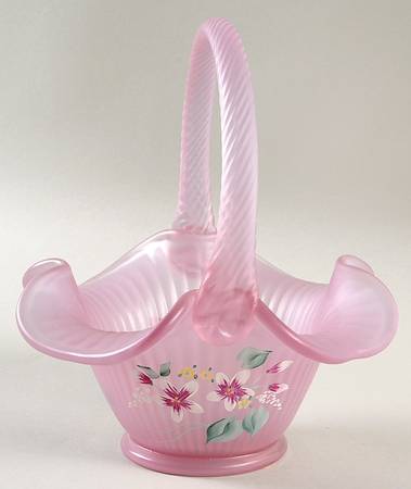 Daisy on Empress Rose Satin by Fenton