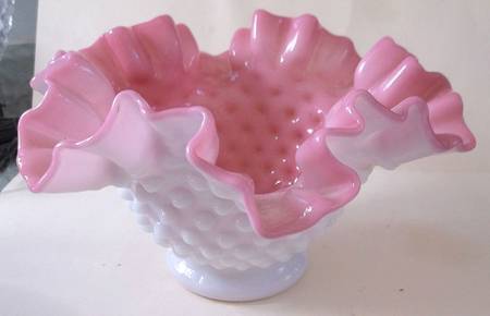 Hobnail Peach Blow 7" Round Crimped Bowl