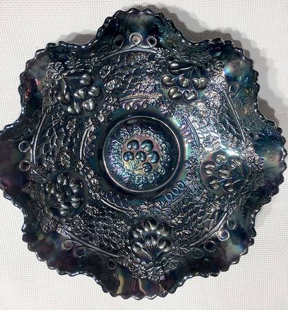 Amethyst Carnival Original Formula (Newer) 10" Round Crimped Bowl