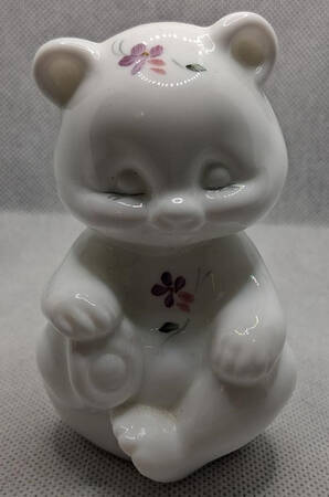 Animals and Figurines (Decorated, Not in Line) #5151 Sitting Bear Cub