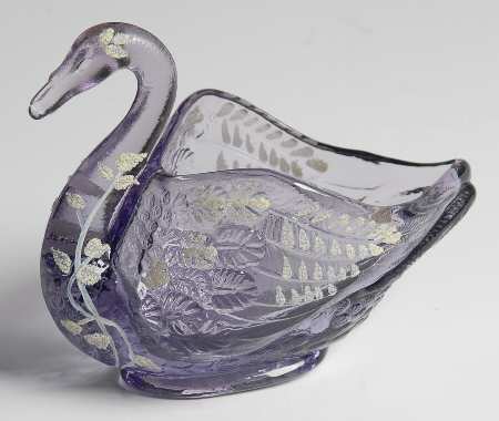 Animals and Figurines (Decorated, Not in Line) #5127 Open Swan