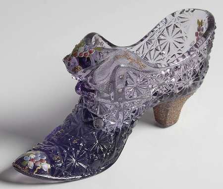 Animals and Figurines (Decorated, Not in Line) #1995 Slipper with Kitten